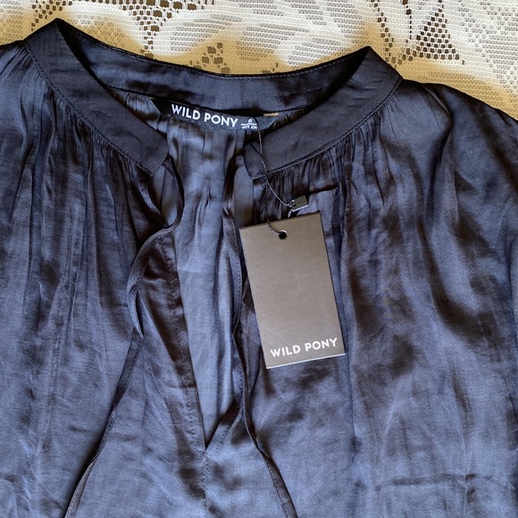 WILD PONY Long Sleeve - Picture 2 of 4